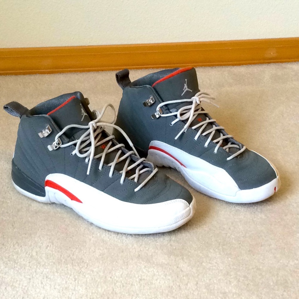 Jordan 12 Retro